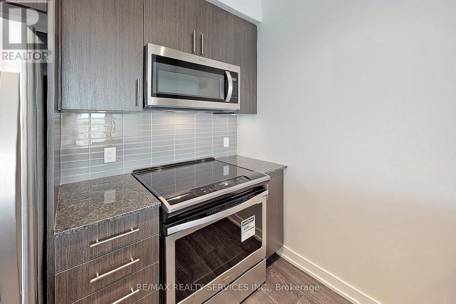 2111 - 4055 Parkside Village Drive, Mississauga, Ontario  L5B 0K8 - Photo 17 - W12648592