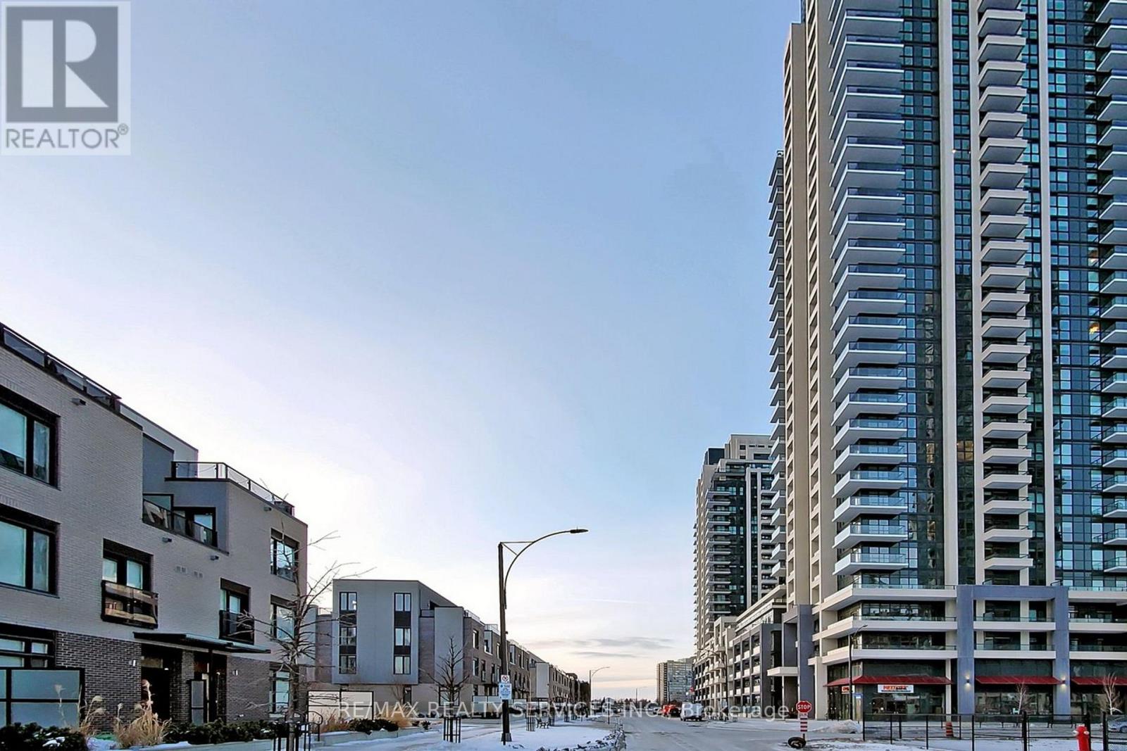 2111 - 4055 Parkside Village Drive, Mississauga, Ontario  L5B 0K8 - Photo 3 - W12648592