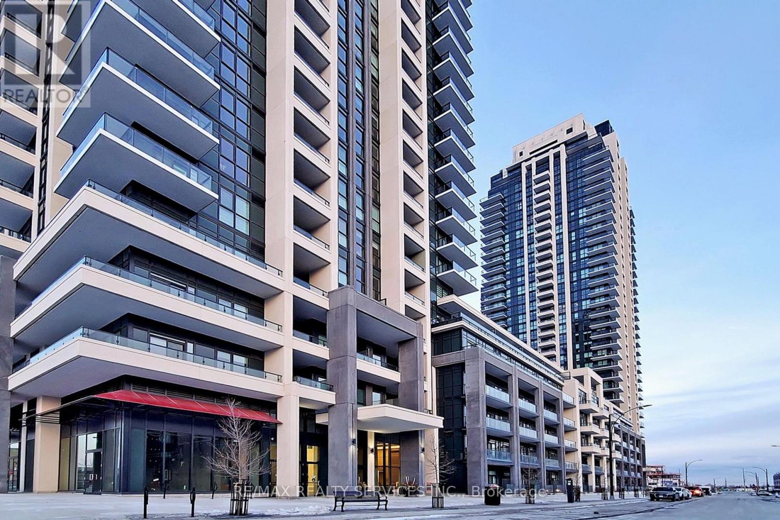 2111 - 4055 Parkside Village Drive, Mississauga, Ontario  L5B 0K8 - Photo 4 - W12648592