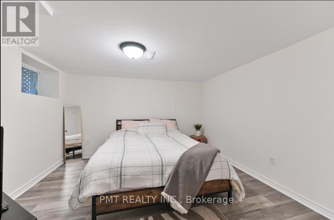 Bsmt - 406 Nairn Avenue, Toronto (Caledonia-Fairbank), Ontario  M6E 4J3 - Photo 7 - W12648594