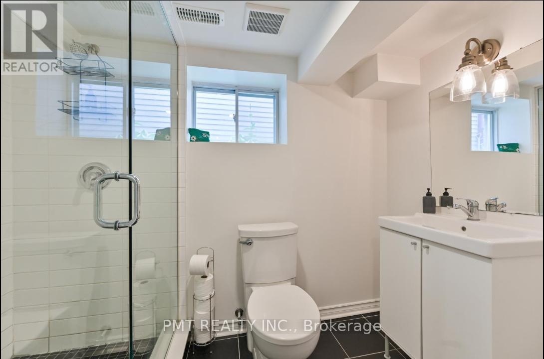 Bsmt - 406 Nairn Avenue, Toronto (Caledonia-Fairbank), Ontario  M6E 4J3 - Photo 8 - W12648594