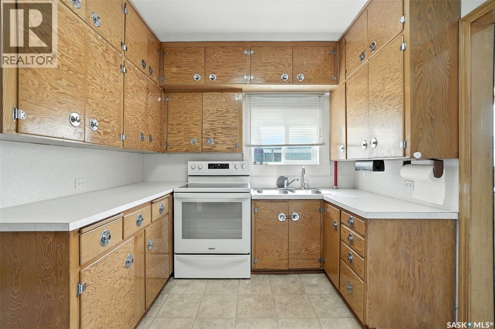 106 3rd Avenue E, Nokomis, Saskatchewan  S0G 3R0 - Photo 9 - SK025882