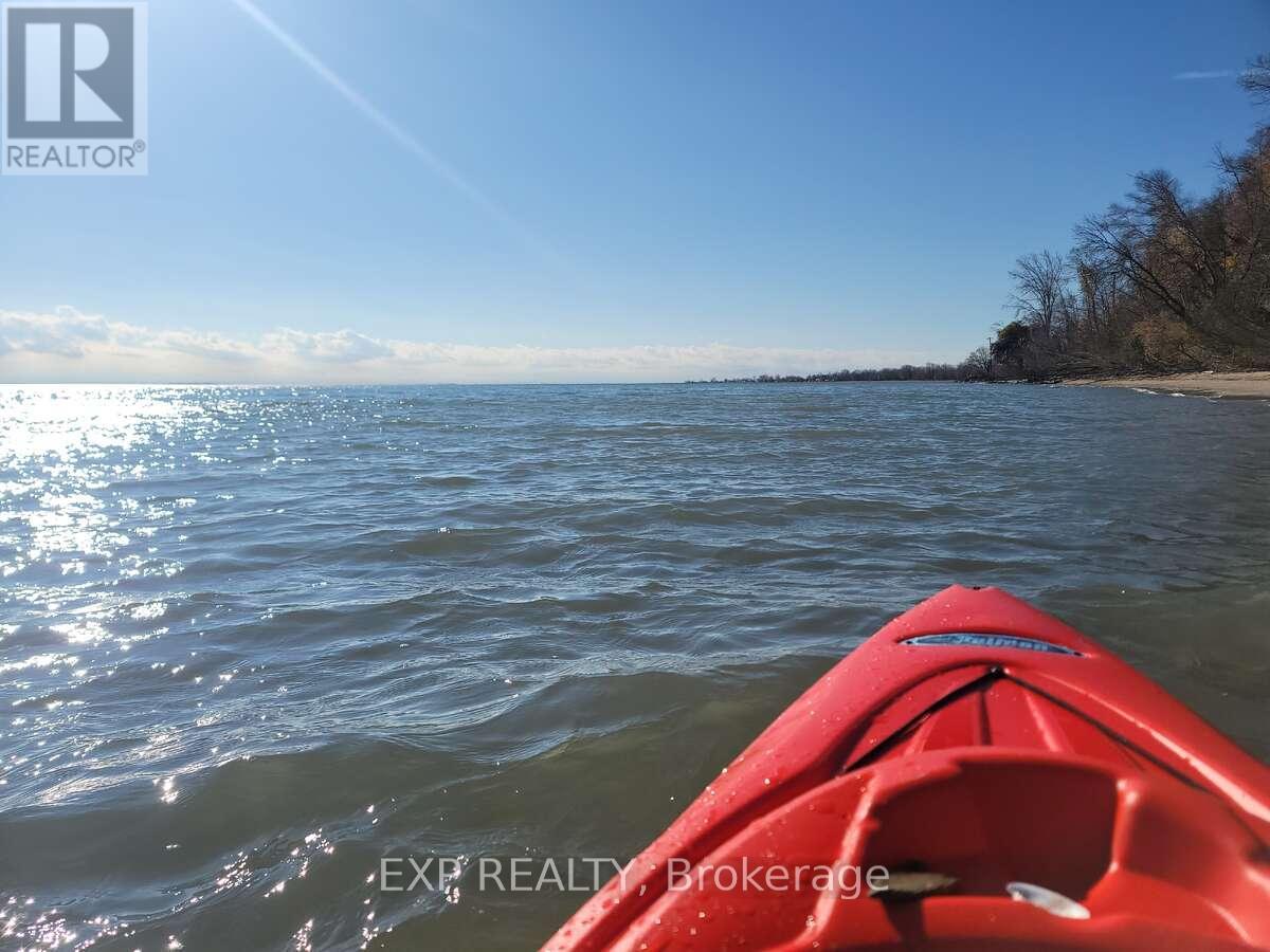 37b Cedar Drive, Norfolk, Ontario  N0E 1T0 - Photo 12 - X12648554