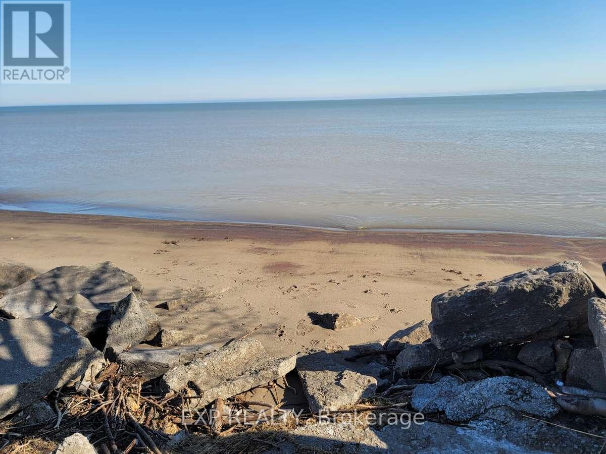 37b Cedar Drive, Norfolk, Ontario  N0E 1T0 - Photo 8 - X12648554