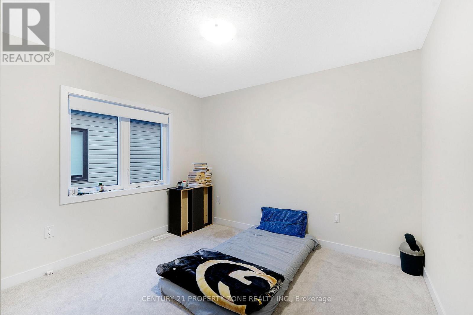 78 Lilac Circle, Haldimand, Ontario  N3W 0H6 - Photo 17 - X12648576