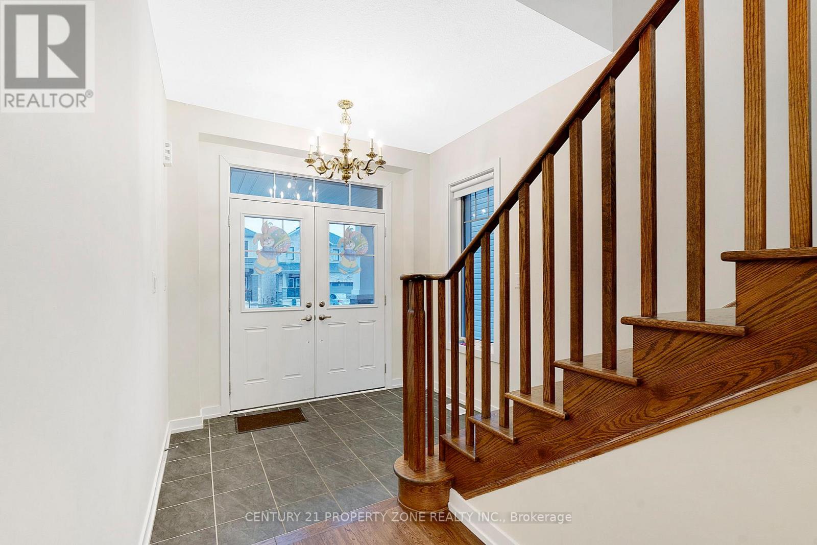 78 Lilac Circle, Haldimand, Ontario  N3W 0H6 - Photo 4 - X12648576