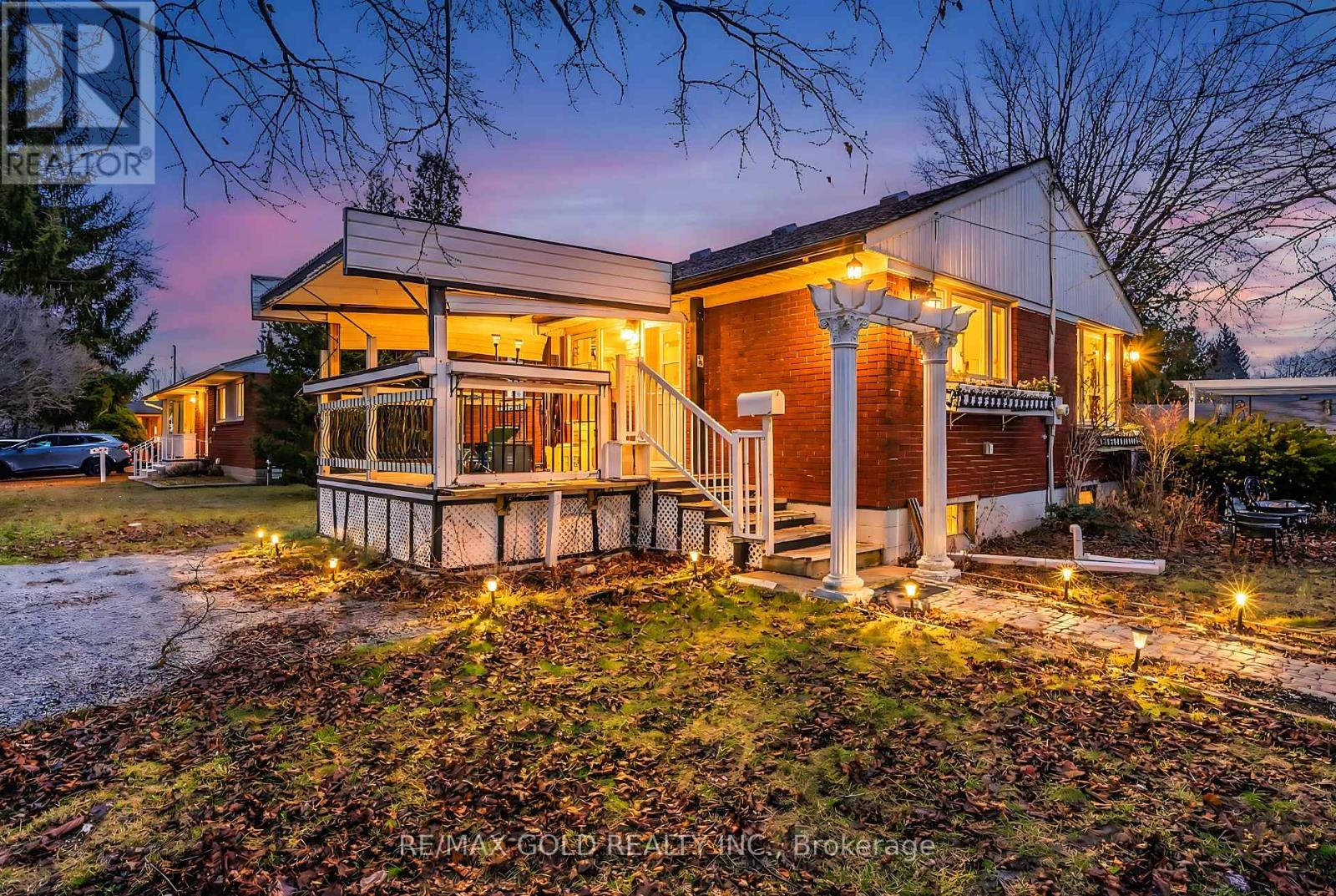 5921 SCOTT STREET, Niagara Falls, Ontario