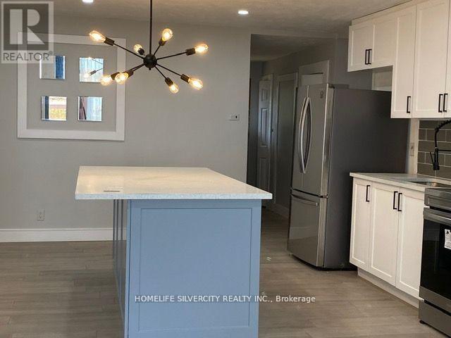 35 Lakeside Avenue, Meaford, Ontario  N4L 1A7 - Photo 5 - X12648586