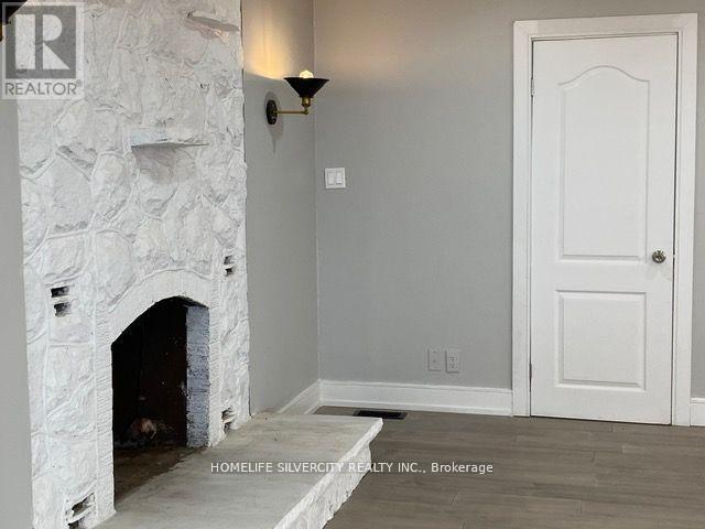 35 Lakeside Avenue, Meaford, Ontario  N4L 1A7 - Photo 7 - X12648586