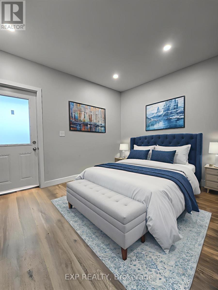 3 - 104 Wellington Street N, Hamilton (Landsdale), Ontario  L8R 1N3 - Photo 4 - X12648604