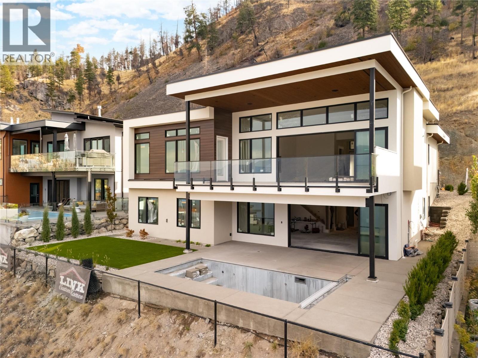573 Clifton Court, Kelowna, British Columbia  V1V 0B7 - Photo 4 - 10371516