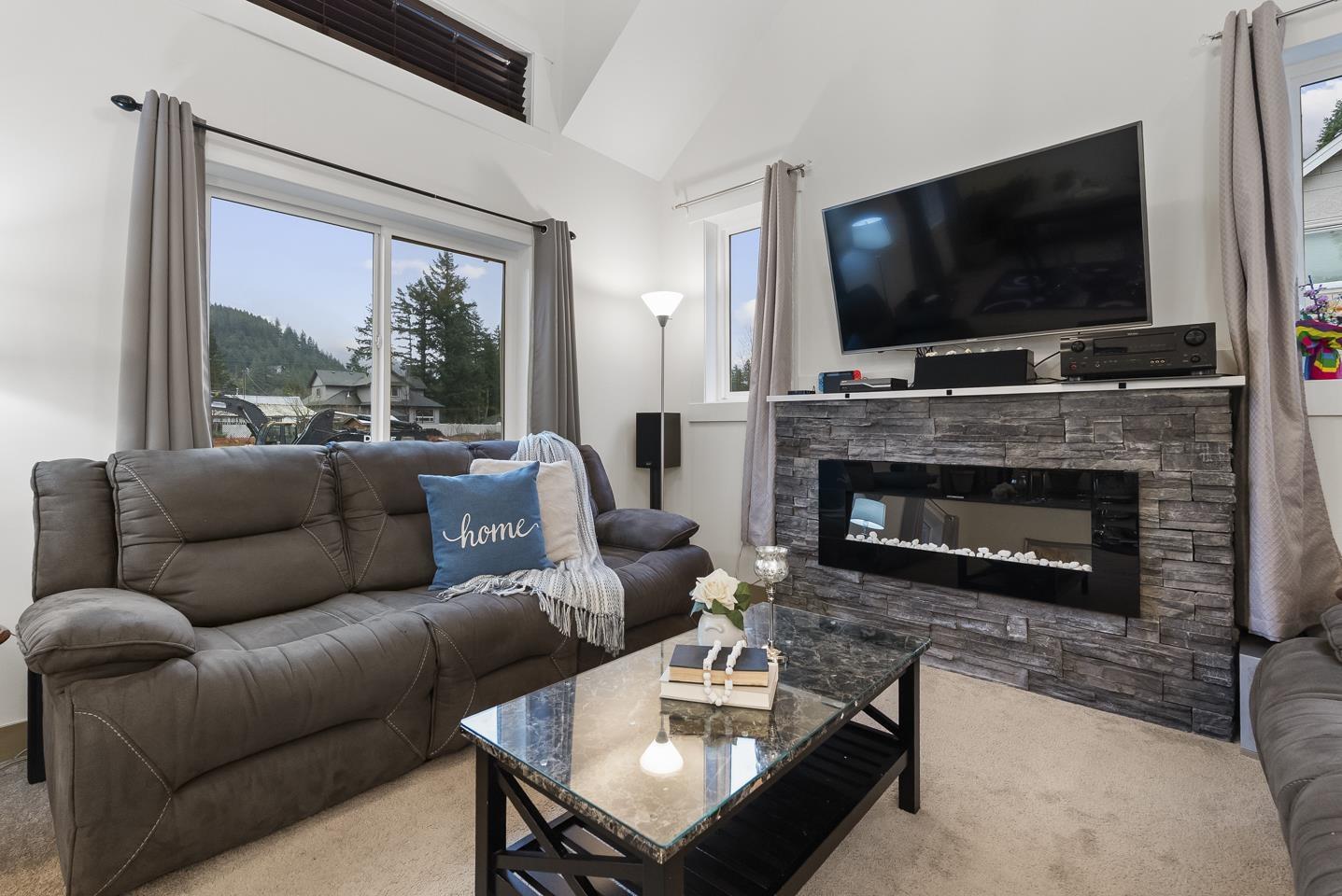 3 548 Park Street, Hope, Hope, British Columbia  V0X 1L0 - Photo 2 - R3071427