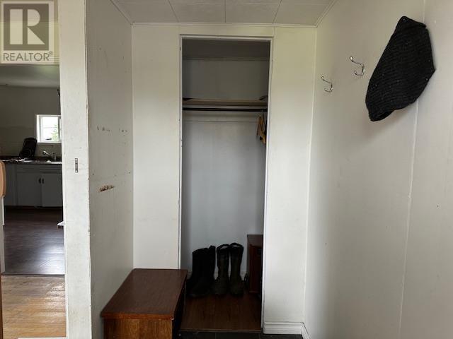 8 Laurier Ave, Terrace Bay, Ontario  P0T 2W0 - Photo 2 - TB253280