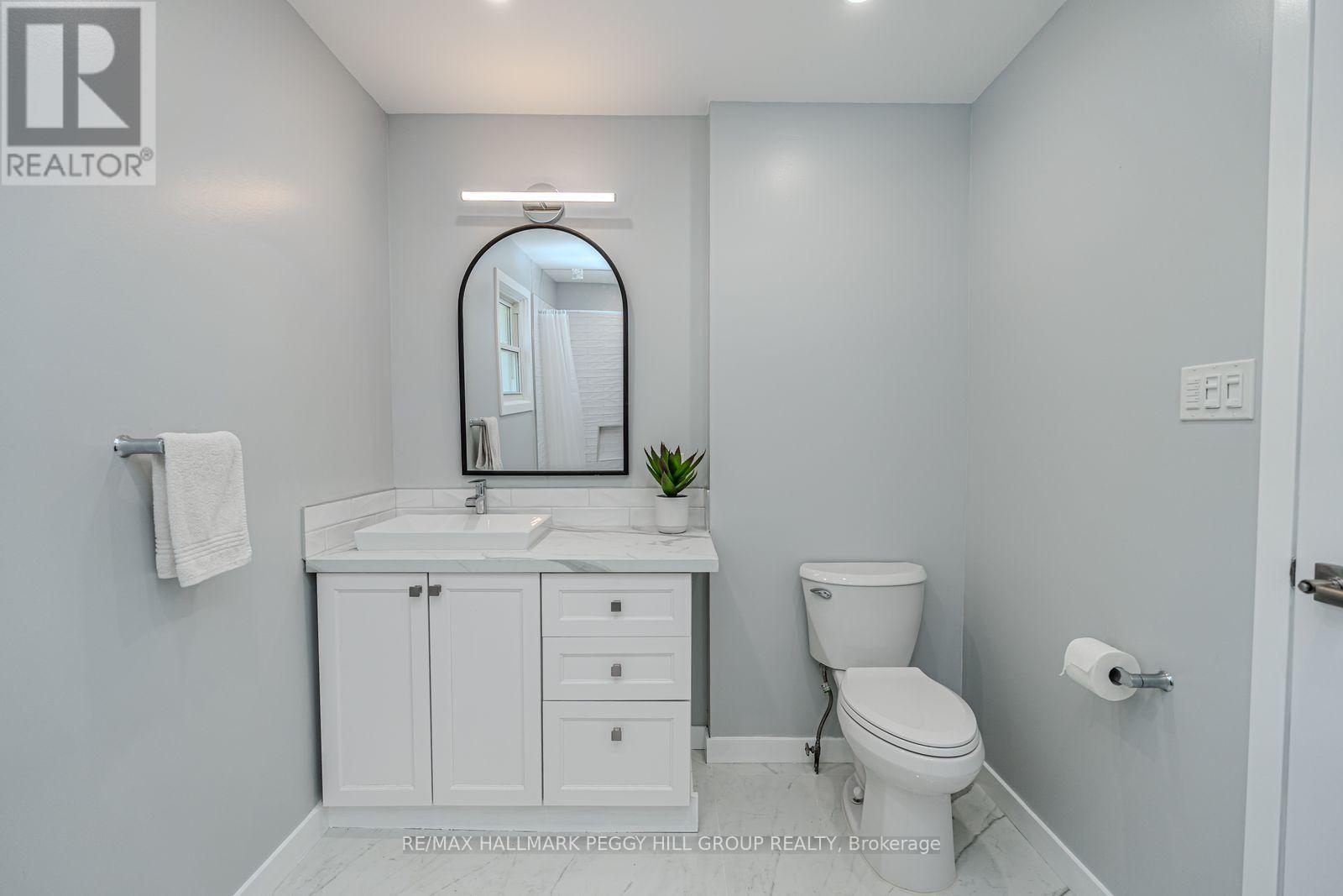 106 Musky Bay Road, Georgian Bay, Ontario  L0K 1S0 - Photo 16 - X12595048