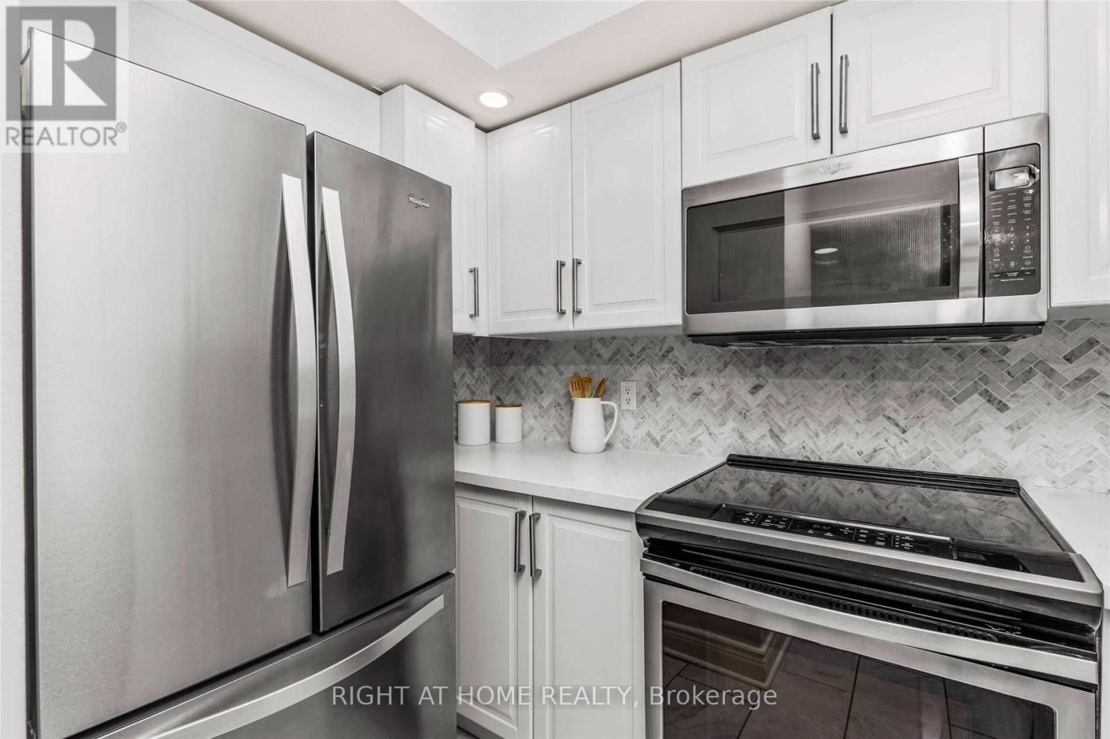 1029 - 15 Northtown Way, Toronto, Ontario  M2N 7A2 - Photo 16 - C12648650