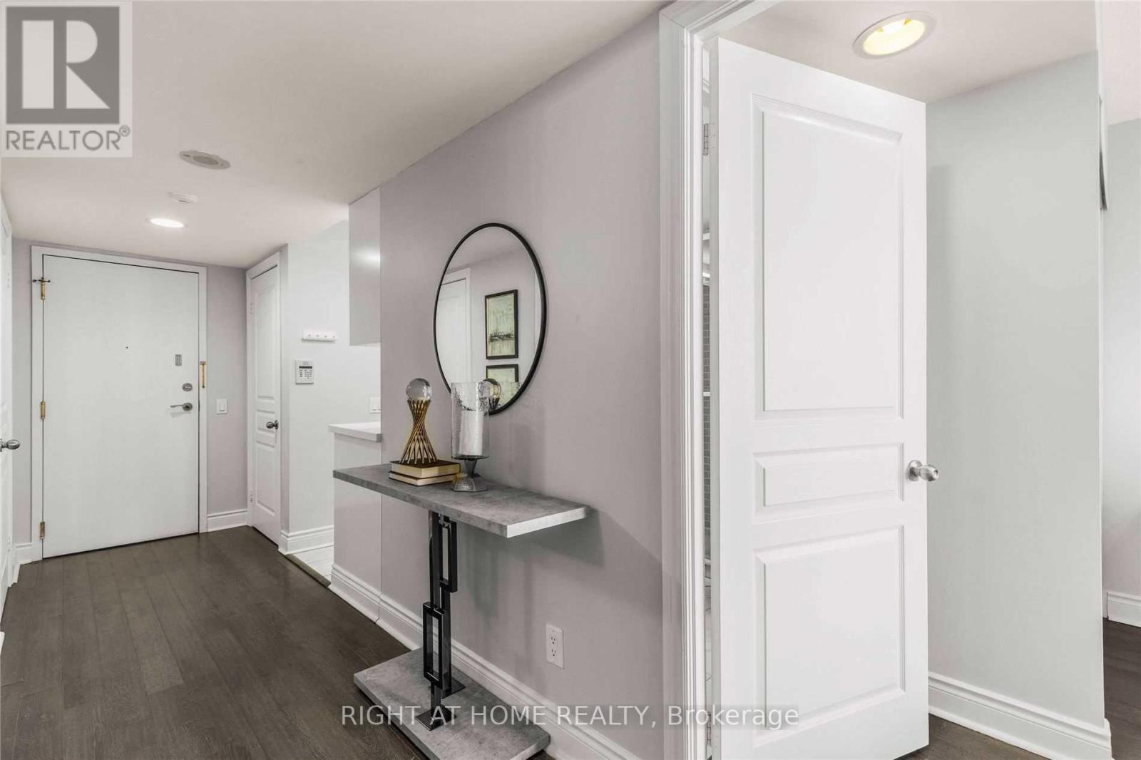 1029 - 15 Northtown Way, Toronto, Ontario  M2N 7A2 - Photo 20 - C12648650