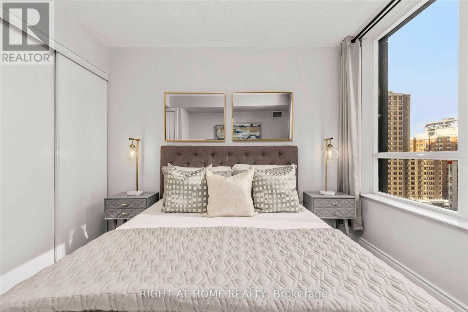 1029 - 15 Northtown Way, Toronto, Ontario  M2N 7A2 - Photo 9 - C12648650