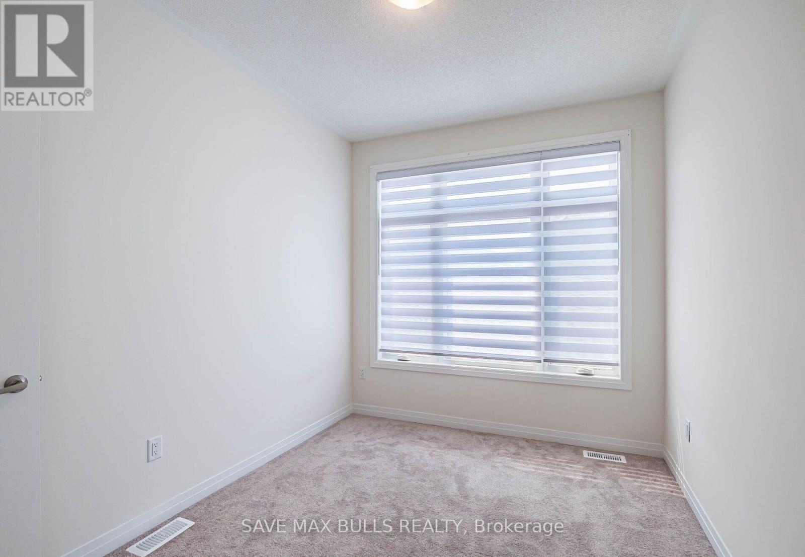 2921 Nakina Street, Pickering, Ontario  L1X 0P8 - Photo 11 - E12648664