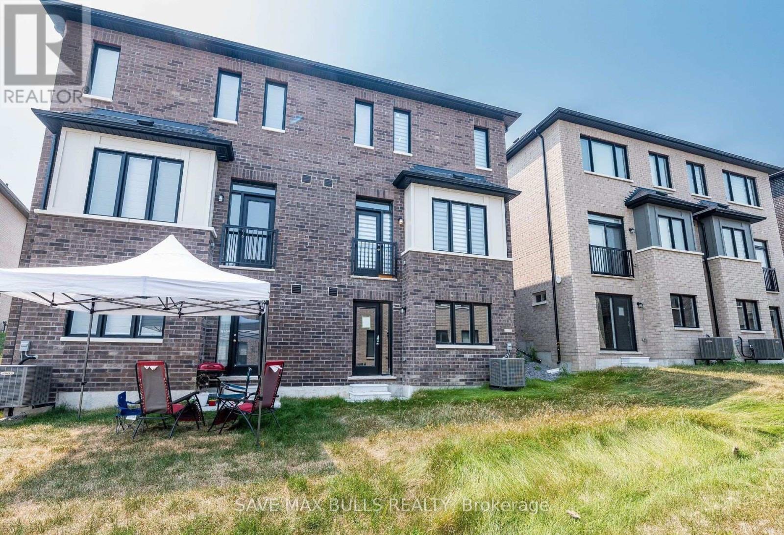 2921 Nakina Street, Pickering, Ontario  L1X 0P8 - Photo 17 - E12648664