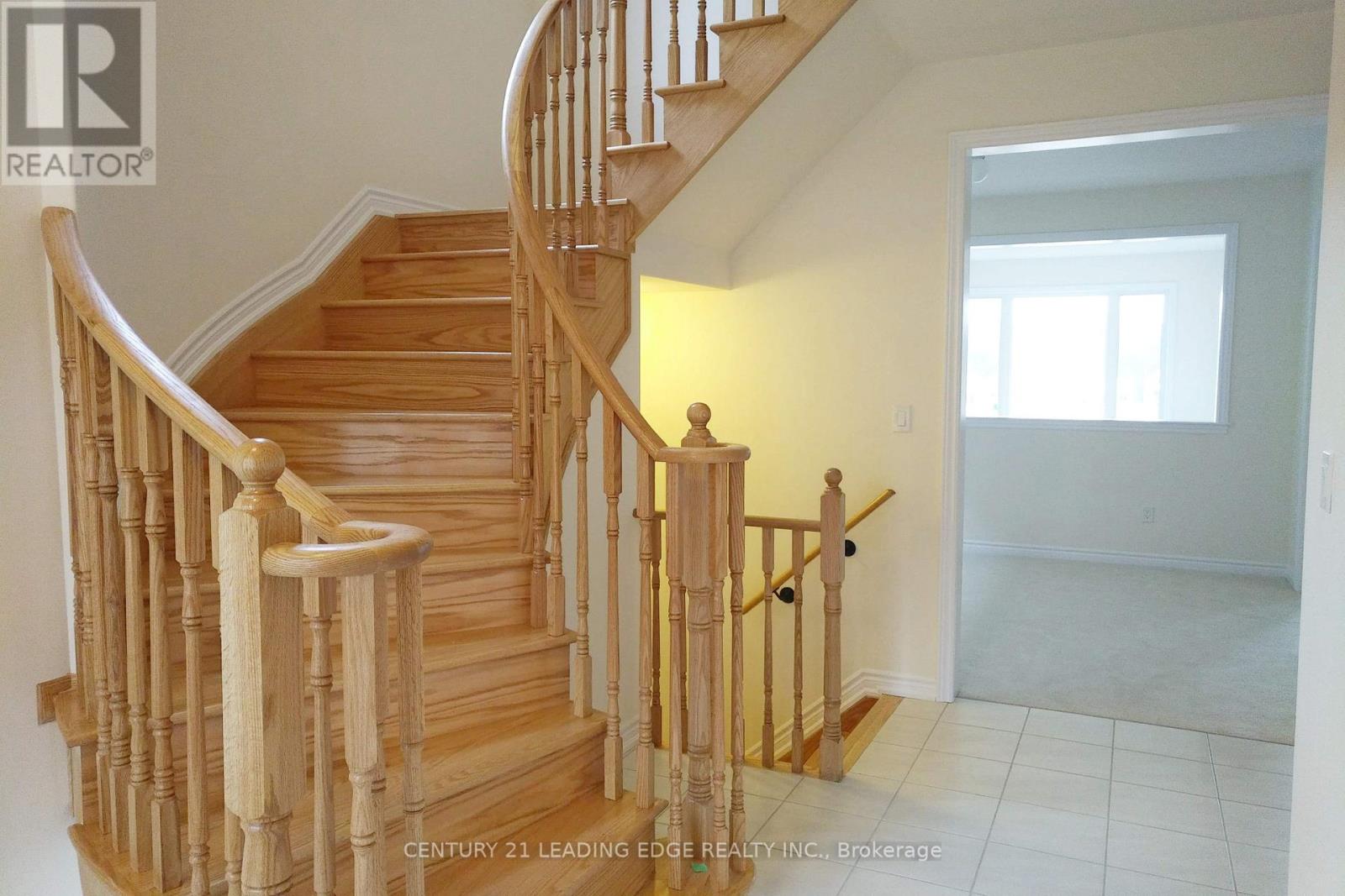 3033 Monarch Drive, Orillia, Ontario  L3V 8K3 - Photo 2 - S12590900