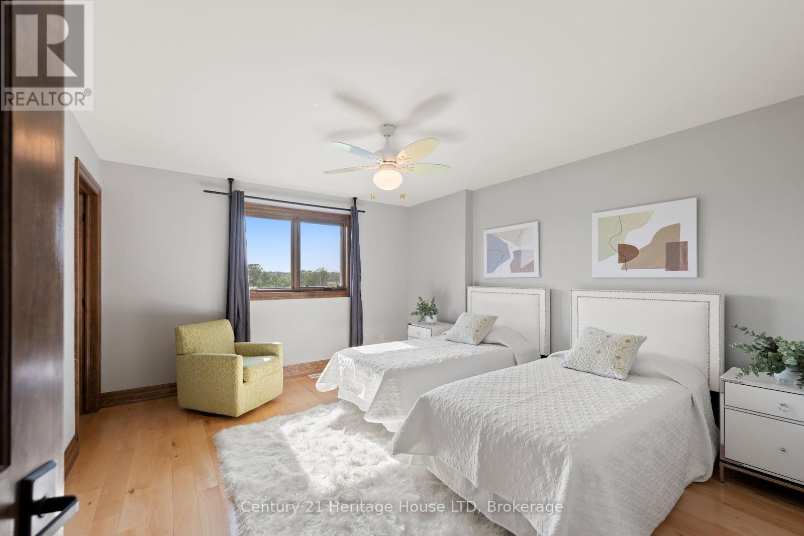 12679 Niagara Parkway, Niagara Falls, Ontario  L2E 6S6 - Photo 27 - X12219049