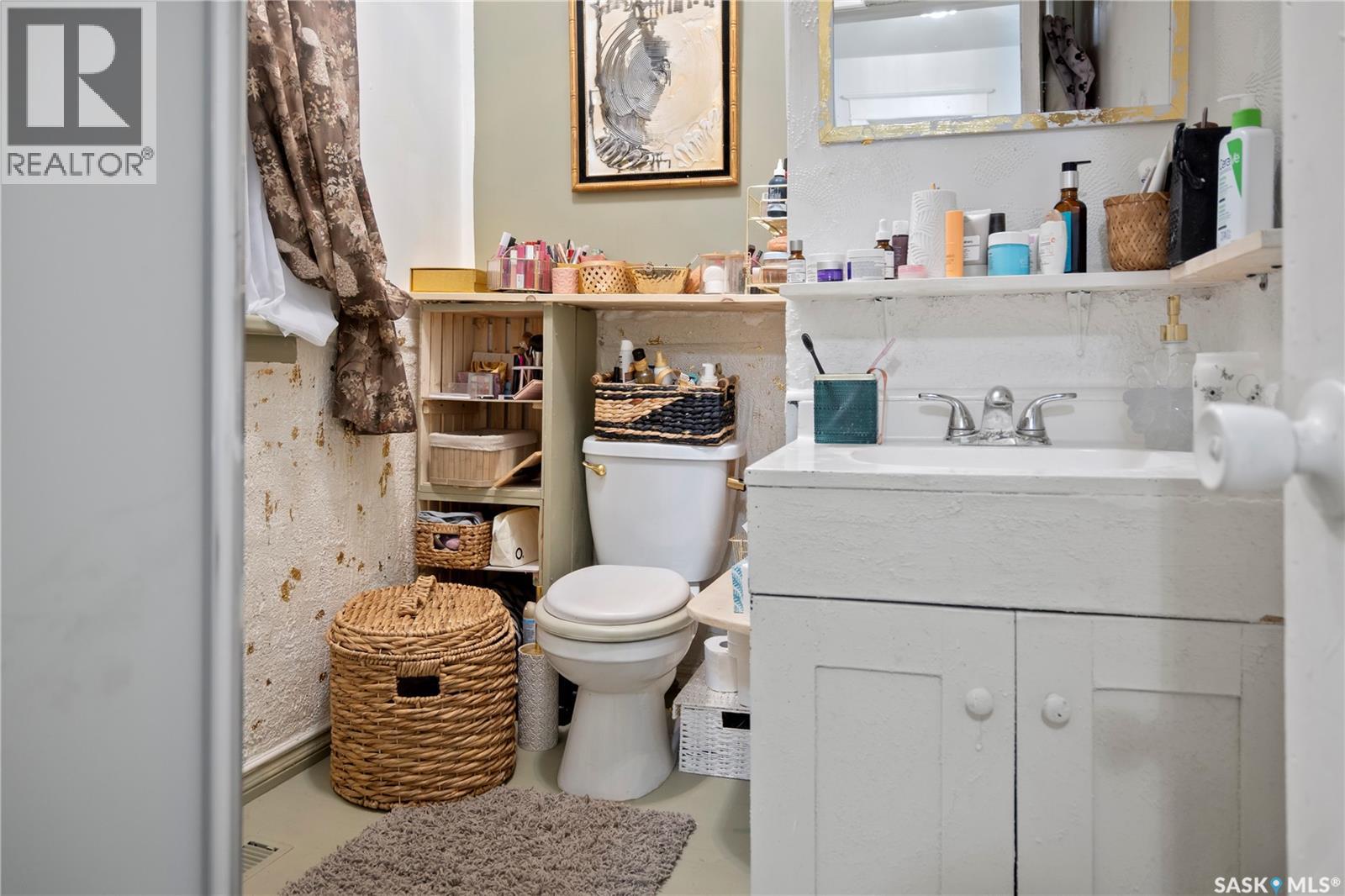 1124 Victoria Avenue, Regina, Saskatchewan  S4P 0N7 - Photo 12 - SK025879