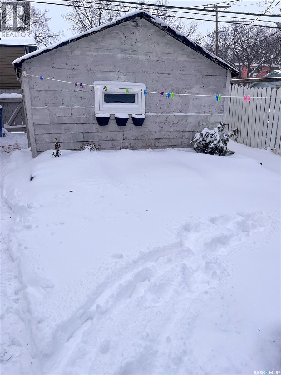 1124 Victoria Avenue, Regina, Saskatchewan  S4P 0N7 - Photo 28 - SK025879