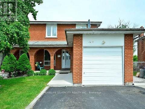 7214 Sigsbee Drive, Mississauga, Ontario  L4T 4A1 - Photo 2 - W12648646