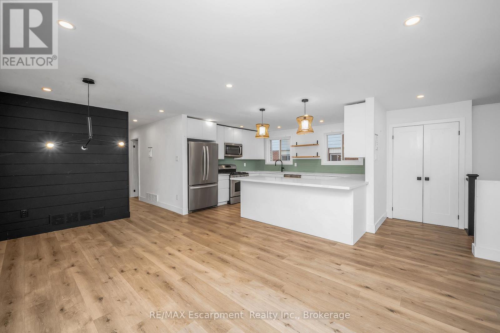 3346 Hannibal Road, Burlington, Ontario  L7M 1R7 - Photo 10 - W12648756