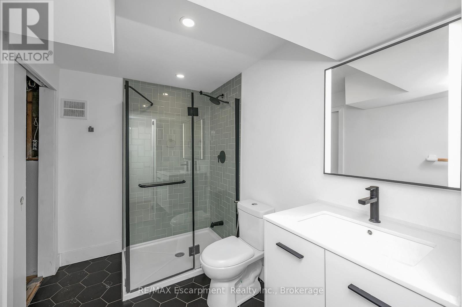 3346 Hannibal Road, Burlington, Ontario  L7M 1R7 - Photo 28 - W12648756