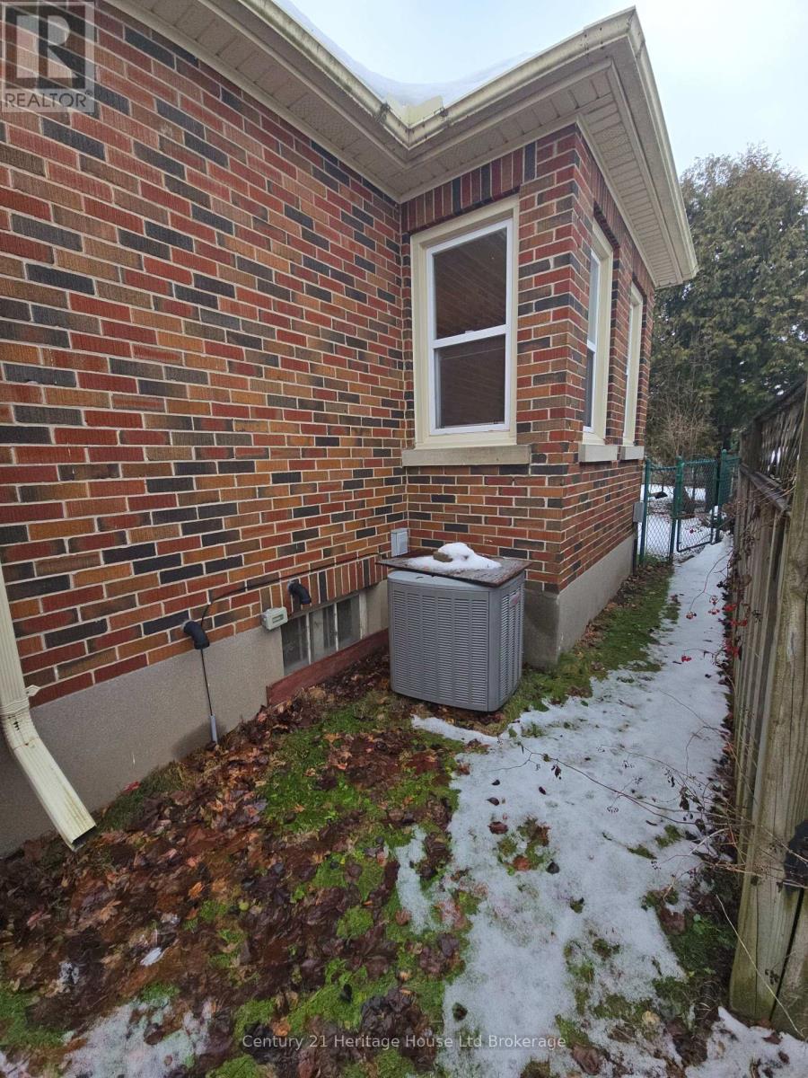 523 Quintin Place, Woodstock, Ontario  N4S 5E8 - Photo 25 - X12648734