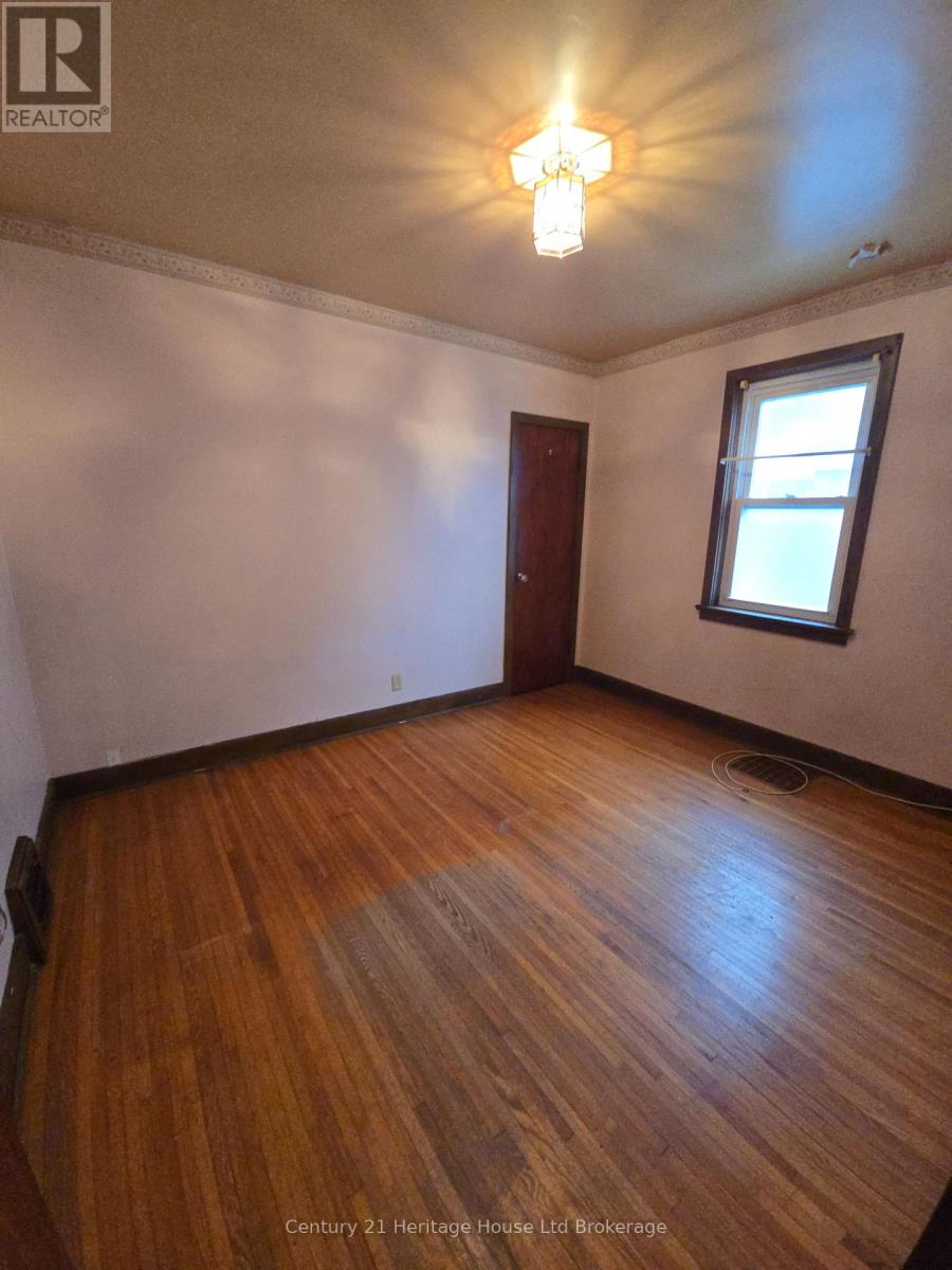 523 Quintin Place, Woodstock, Ontario  N4S 5E8 - Photo 8 - X12648734