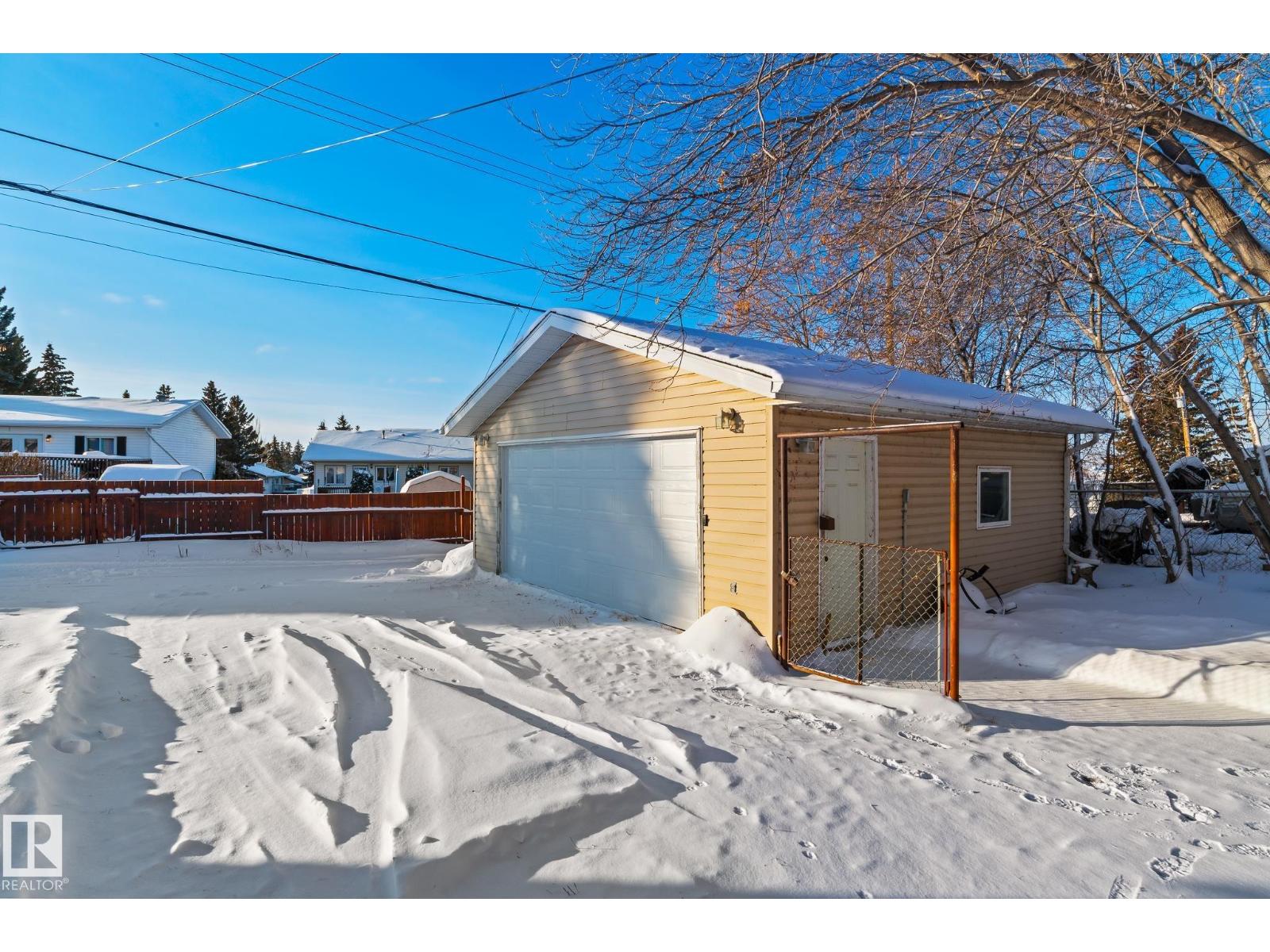 315 10 St, Cold Lake, Alberta T9M 1A5 - Photo 4 - E4468545