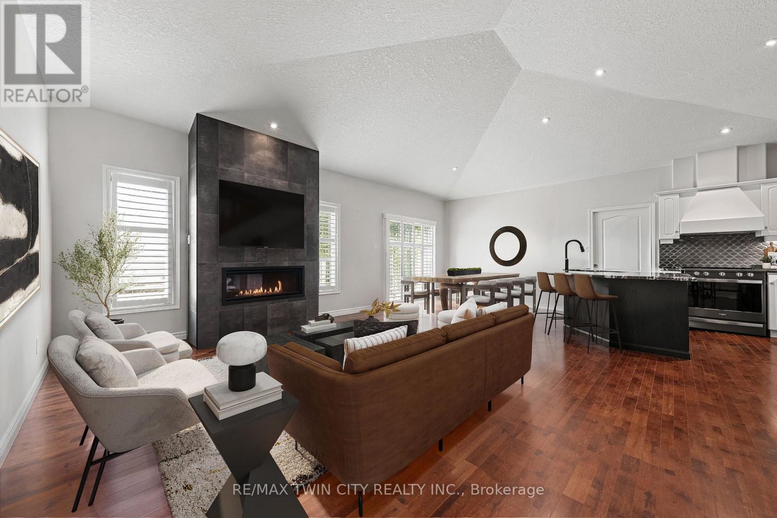 18 - 152 Devonshire Drive, Wilmot, Ontario  N3A 4J7 - Photo 6 - X12369181