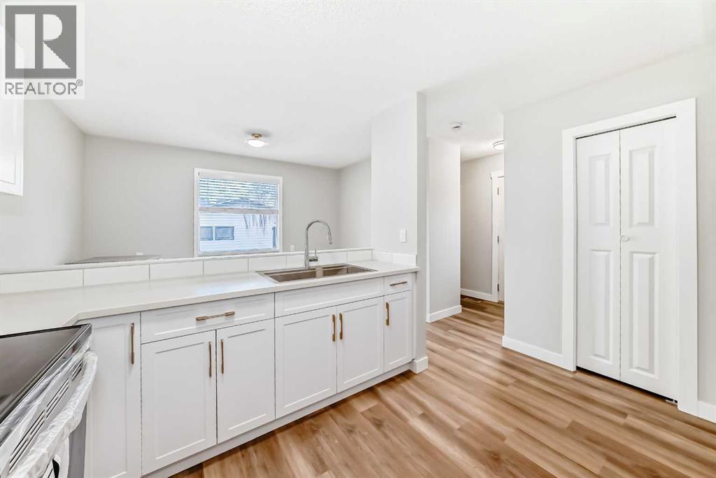 252 Summerwood Place Se, Airdrie, Alberta  T4B 1W2 - Photo 11 - A2275839