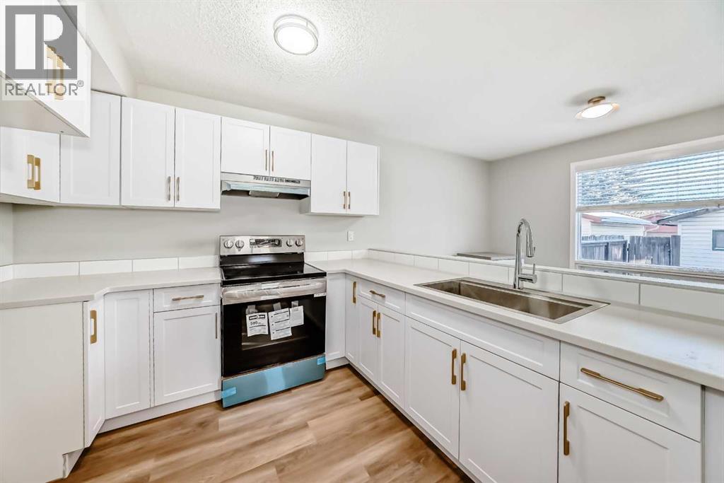 252 Summerwood Place Se, Airdrie, Alberta  T4B 1W2 - Photo 9 - A2275839