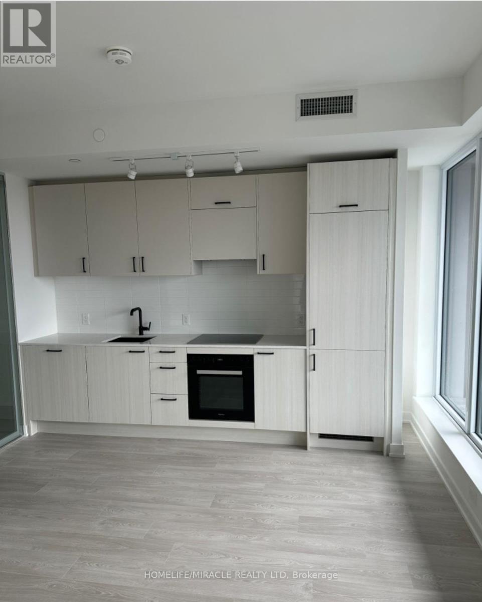 2015 - 1 Quarrington Lane, Toronto, Ontario  M3C 0S4 - Photo 11 - C12648710