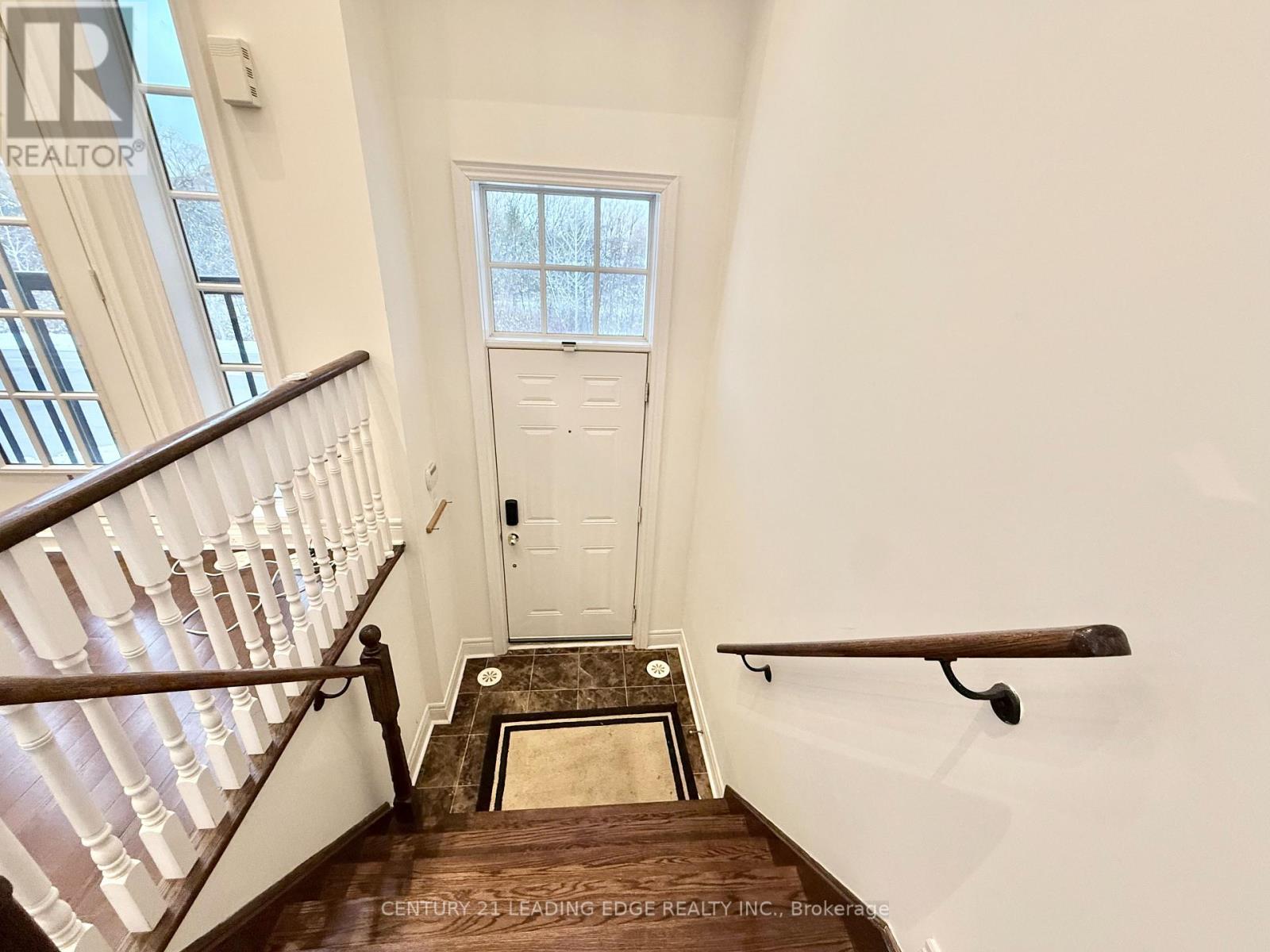 87 Rouge Valley Drive W, Markham, Ontario  L6G 0C1 - Photo 4 - N12648690