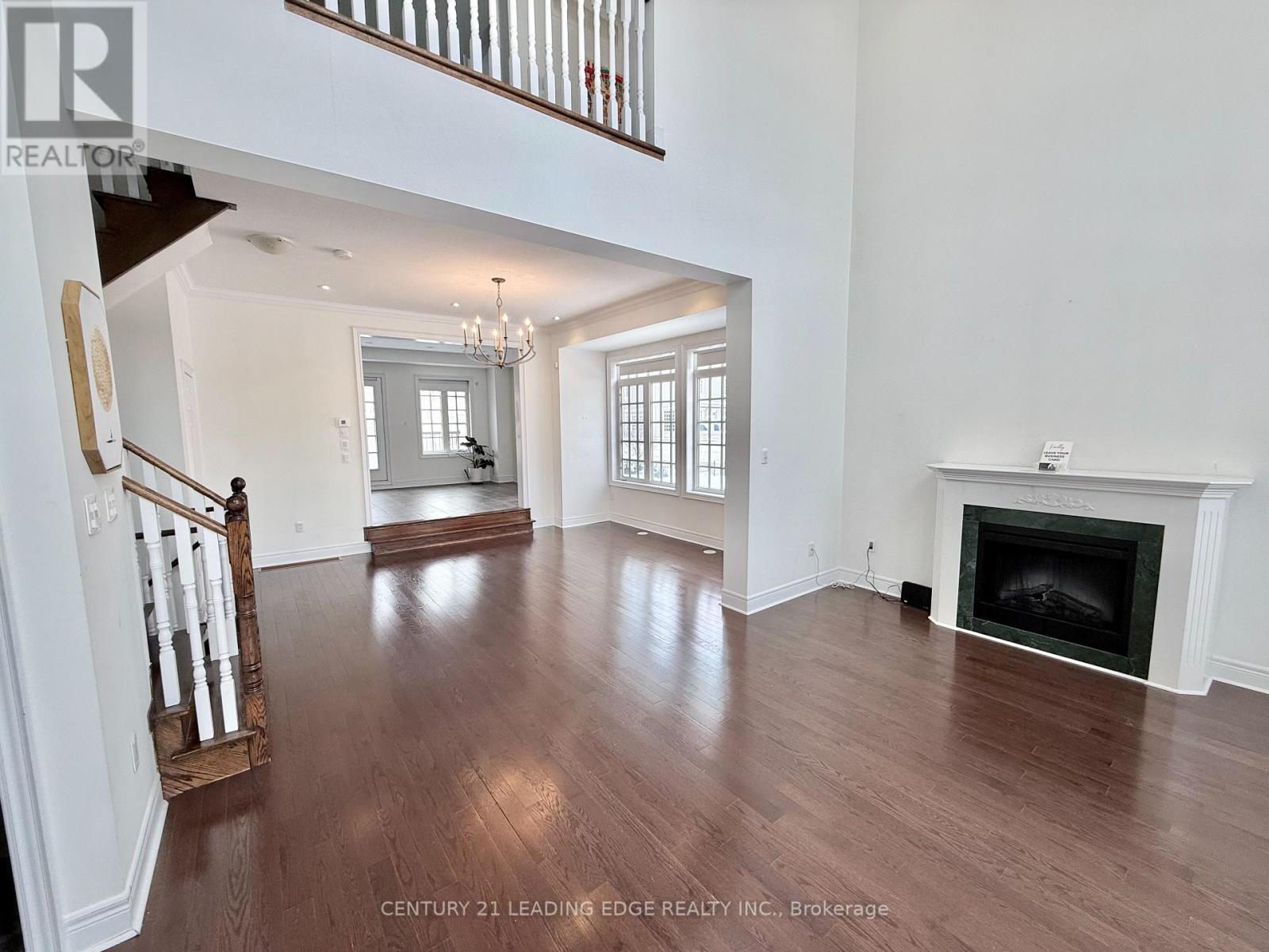 87 Rouge Valley Drive W, Markham, Ontario  L6G 0C1 - Photo 6 - N12648690