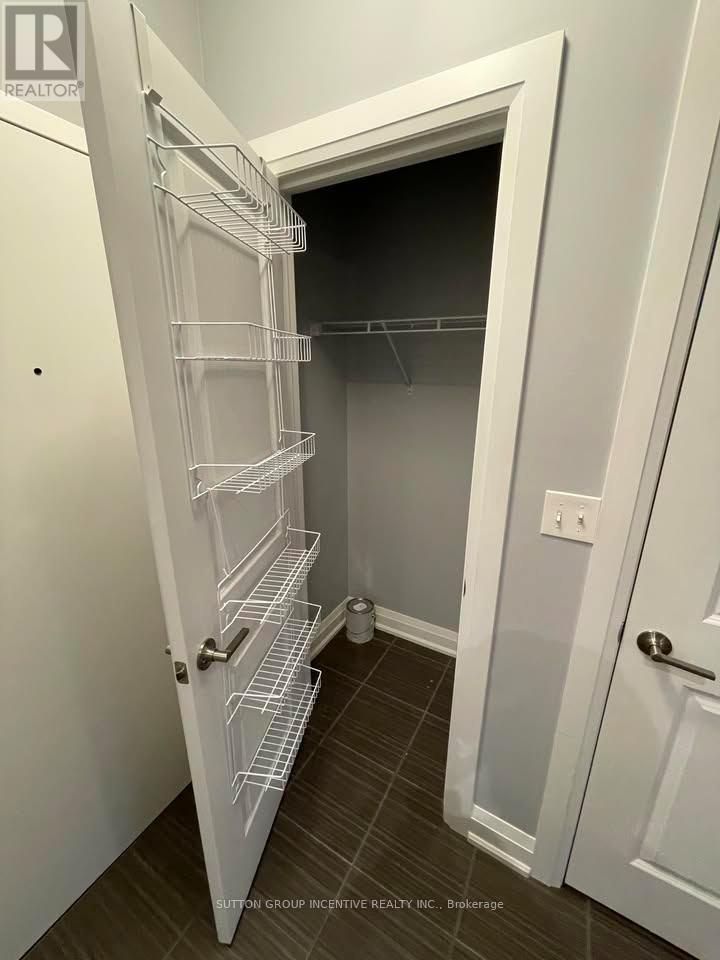 413 - 54 Koda Street, Barrie, Ontario  L9J 0J6 - Photo 33 - S12648738