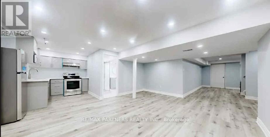 31 Chalone Crescent, Vaughan, Ontario  L4H 1V6 - Photo 7 - N12648442