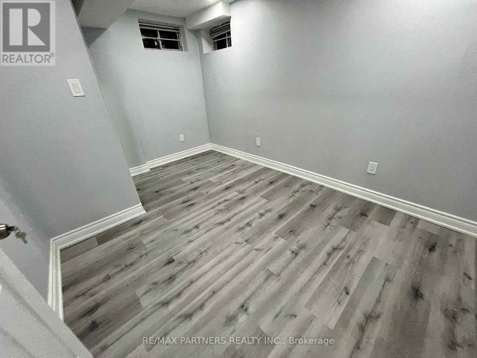 31 Chalone Crescent, Vaughan, Ontario  L4H 1V6 - Photo 14 - N12648442