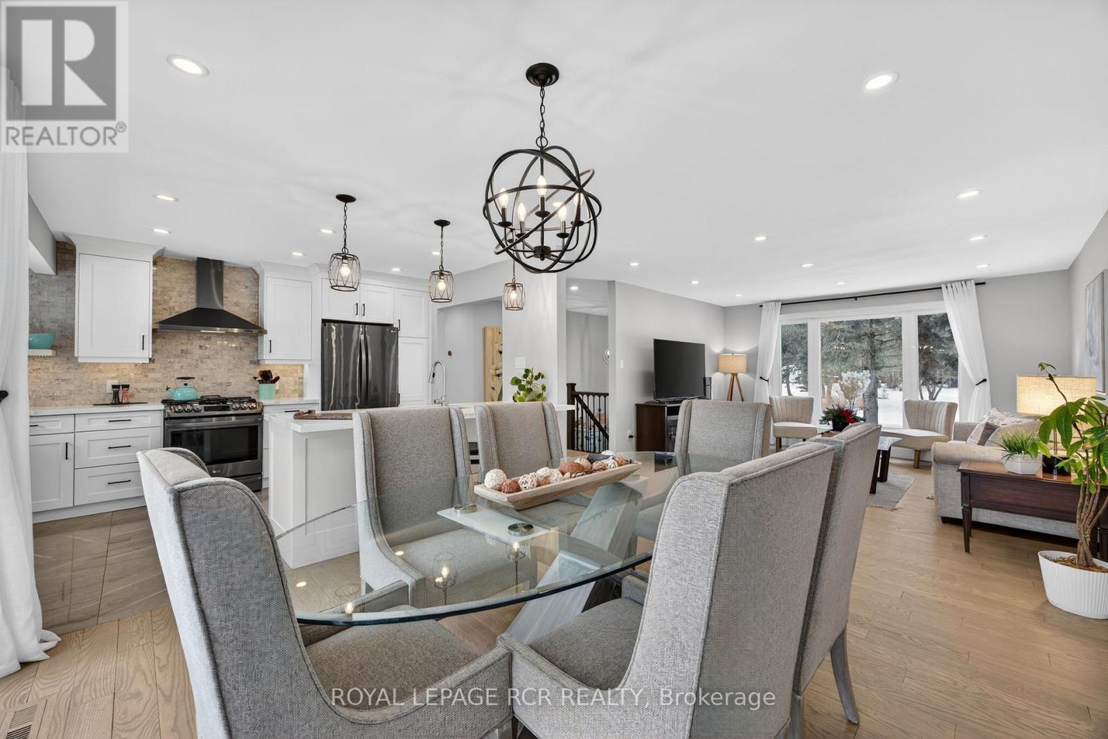 17 Arlow Road, Caledon, Ontario  L7K 0A5 - Photo 11 - W12648712