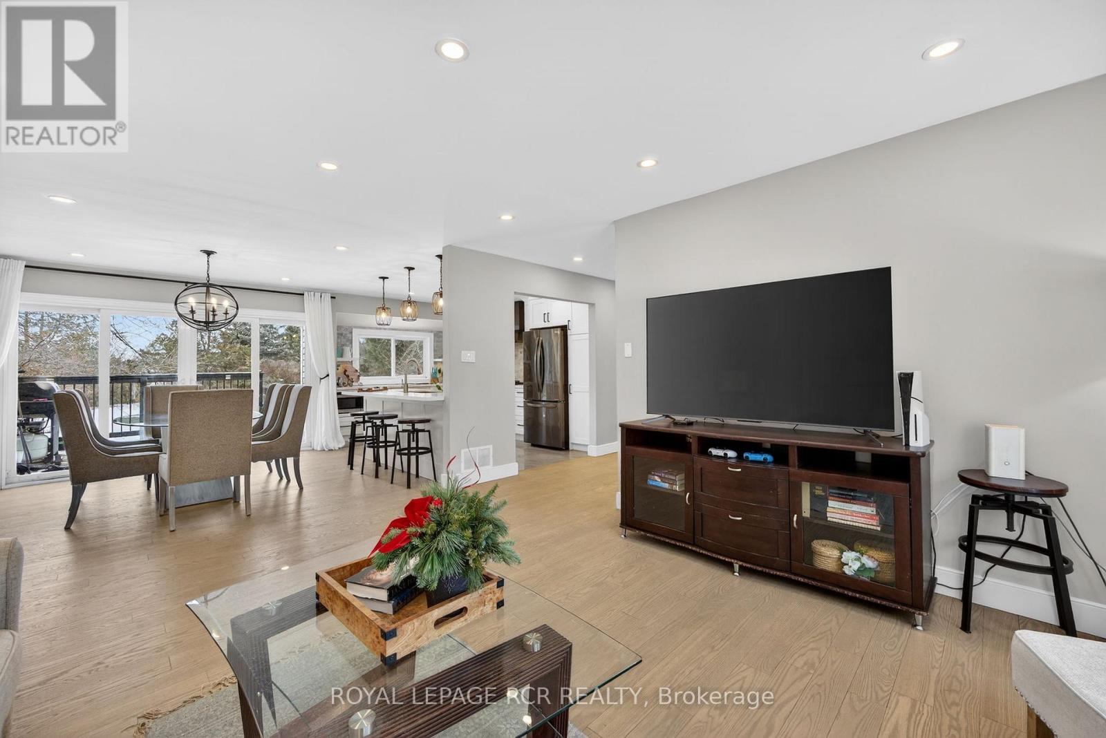 17 Arlow Road, Caledon, Ontario  L7K 0A5 - Photo 8 - W12648712