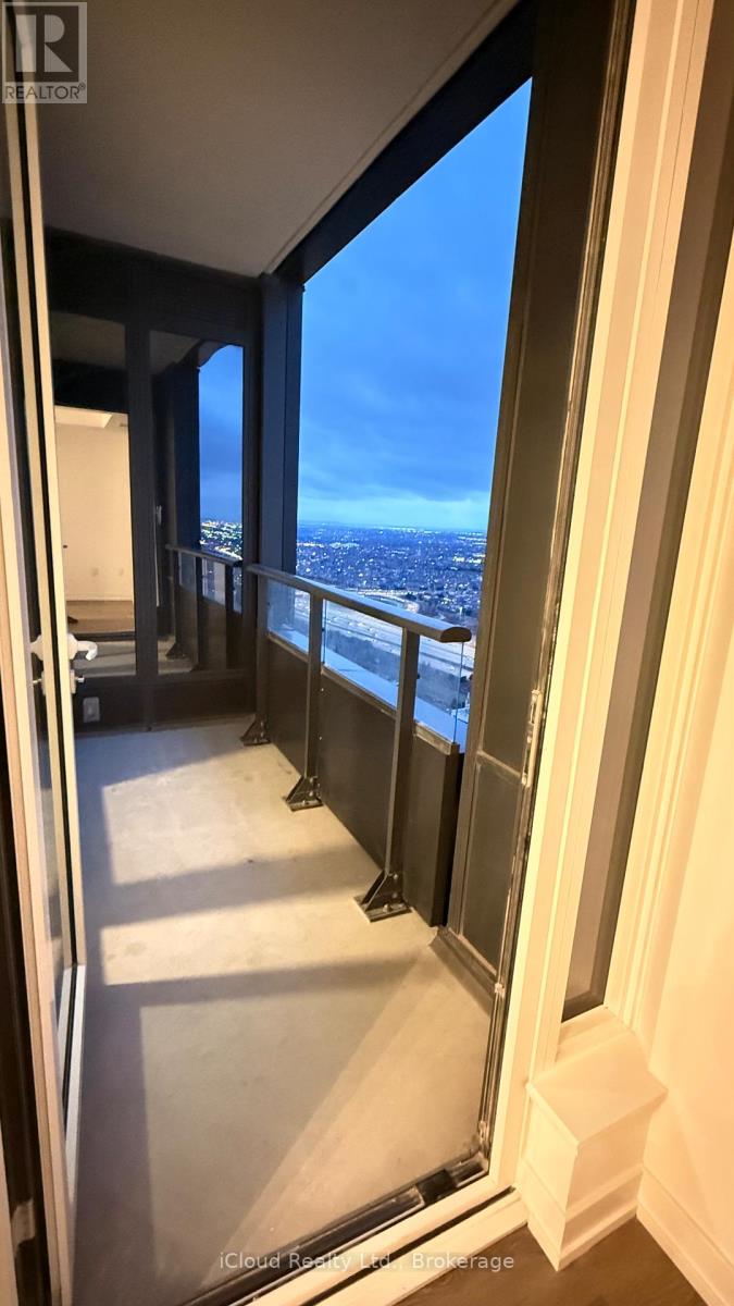 4001 - 395 Square One Drive, Mississauga, Ontario  L5B 0P6 - Photo 12 - W12648722