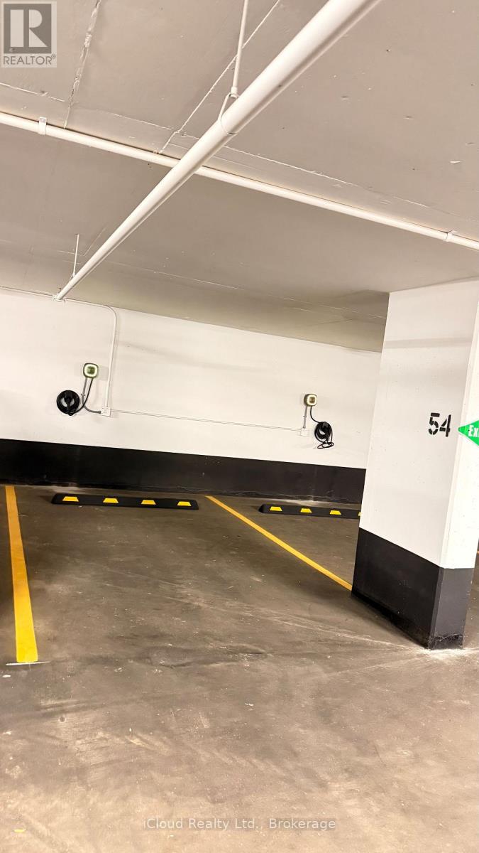 4001 - 395 Square One Drive, Mississauga, Ontario  L5B 0P6 - Photo 14 - W12648722