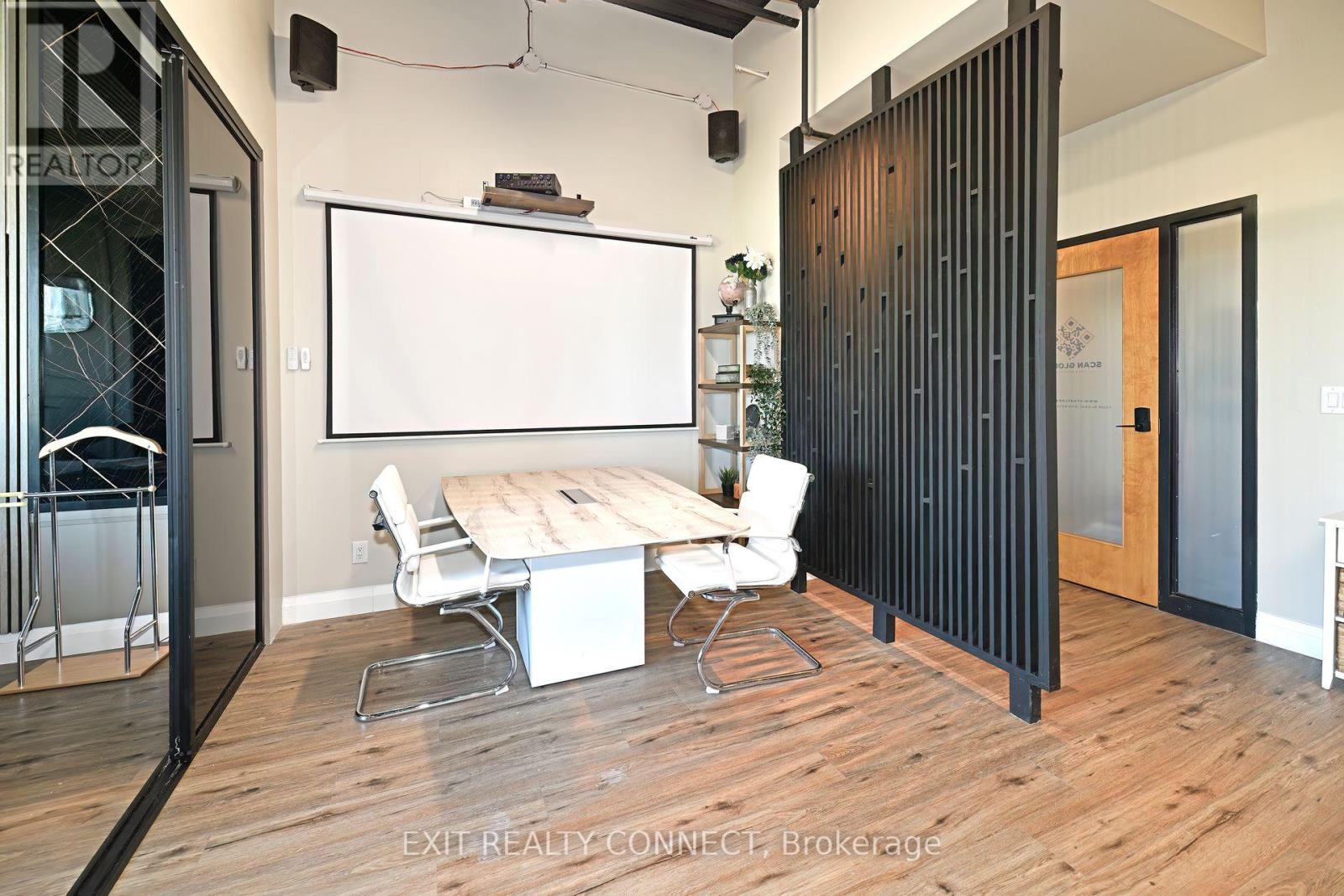 208 - 3485 REBECCA STREET, Oakville, Ontario