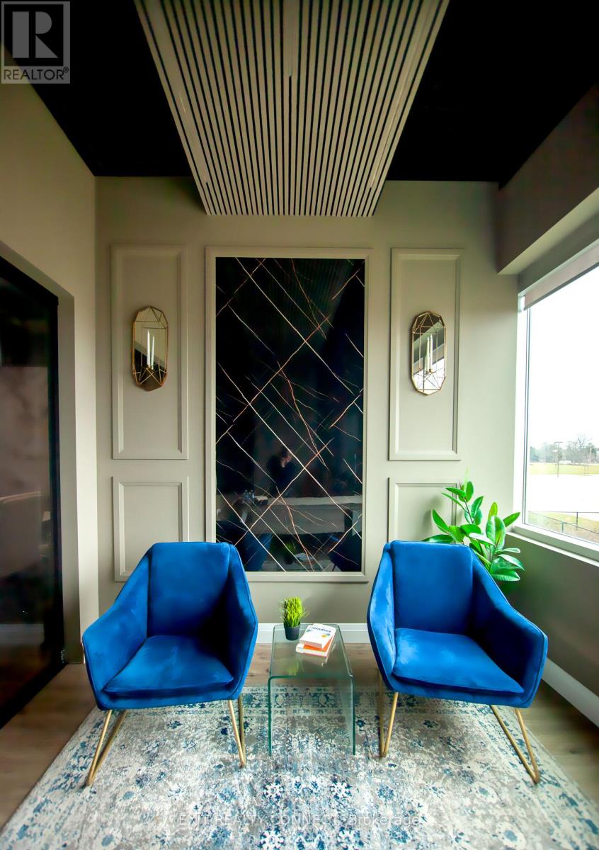 208 - 3485 Rebecca Street, Oakville, Ontario  L6L 6X9 - Photo 11 - W12648736