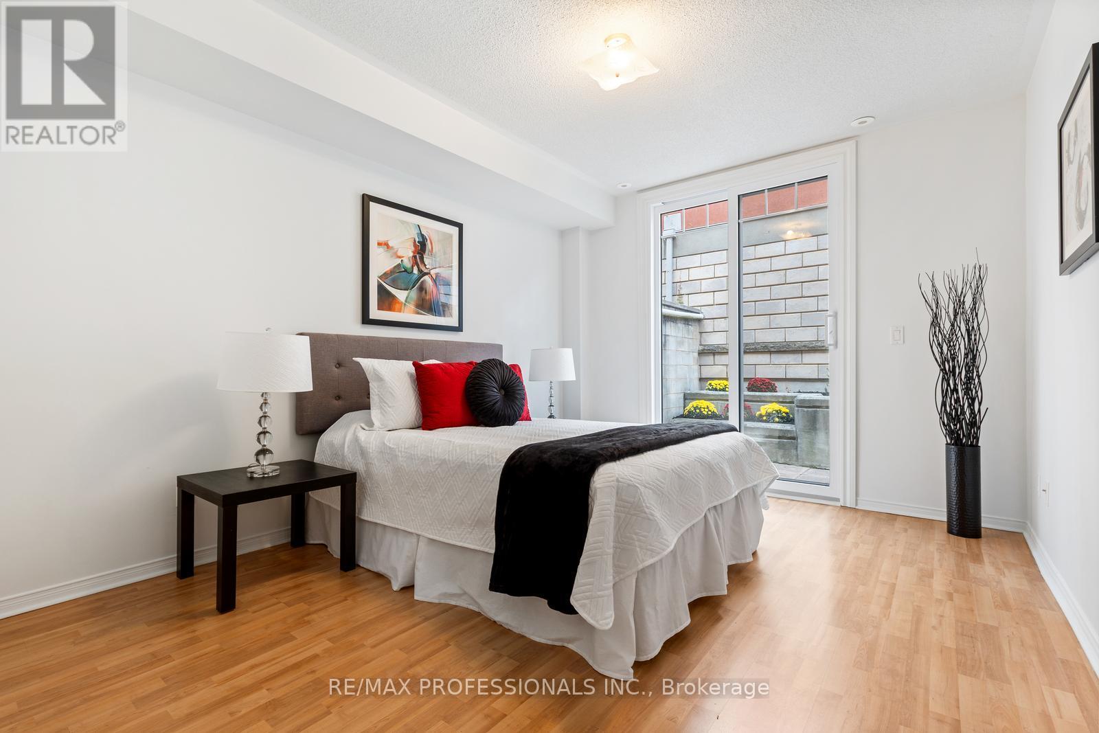 104 - 3400 Lake Shore Boulevard W, Toronto, Ontario  M8W 4Z9 - Photo 18 - W12648748
