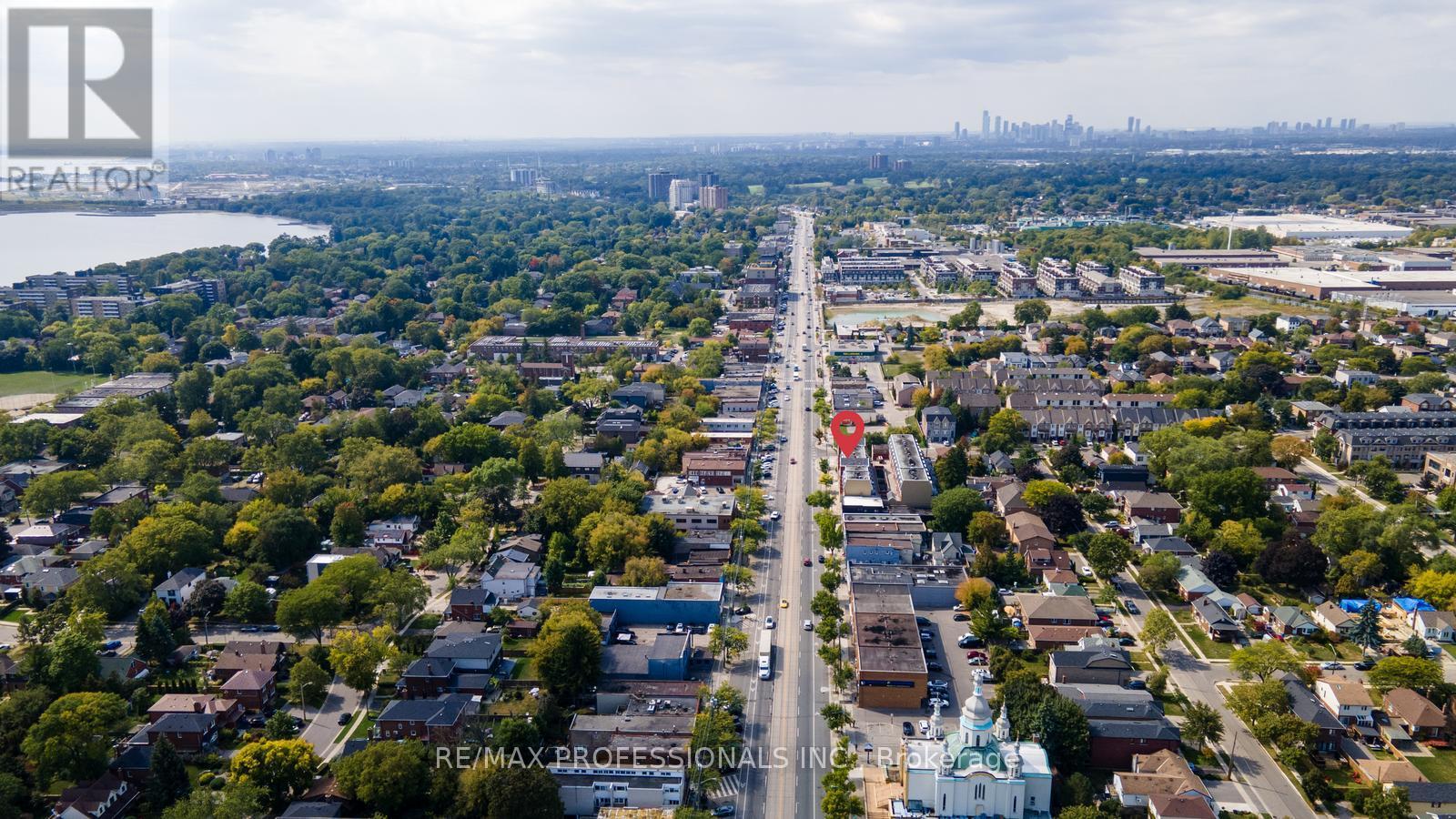 104 - 3400 Lake Shore Boulevard W, Toronto, Ontario  M8W 4Z9 - Photo 34 - W12648748